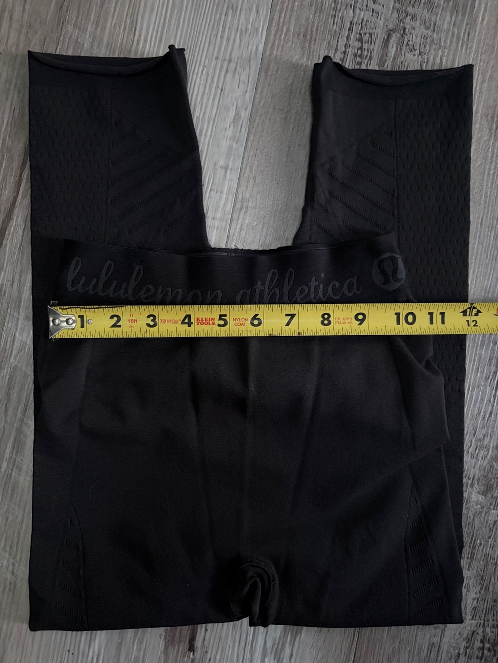 Lululemon Seamless Compression Leggings Black Logo Waistband - Picture 9 of 10